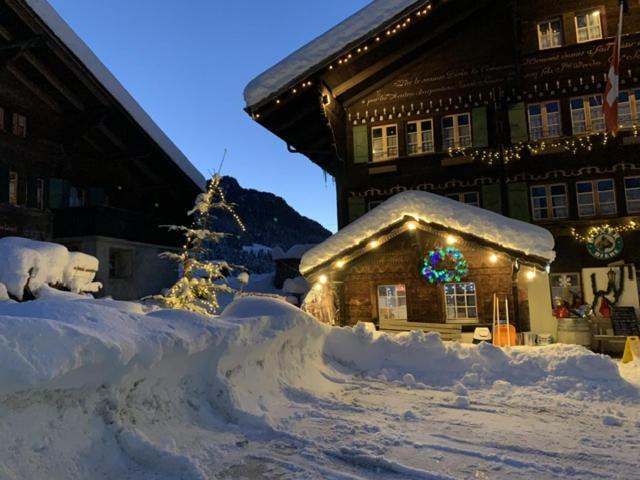 Auberge De L'Ours Vers L'Eglise Eksteriør bilde